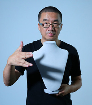 蘇丹專訪 ：之所以經(jīng)典，是因?yàn)椴徘榕c極致