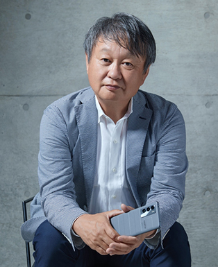 65歲的深澤直人，設(shè)計(jì)的realme真我GT大師版，為何能觸動(dòng)年輕人?