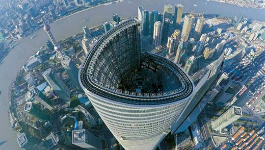 中國(guó)“第一高樓”高達(dá)632米，建筑造型出眾，卻有個(gè)“缺點(diǎn)”